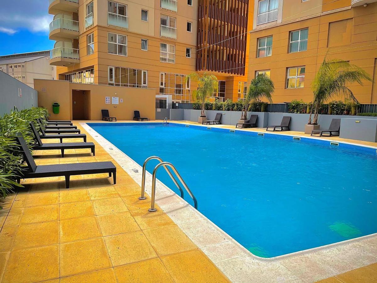 Bentley Holiday Apartments - West One Gibraltar Exterior foto