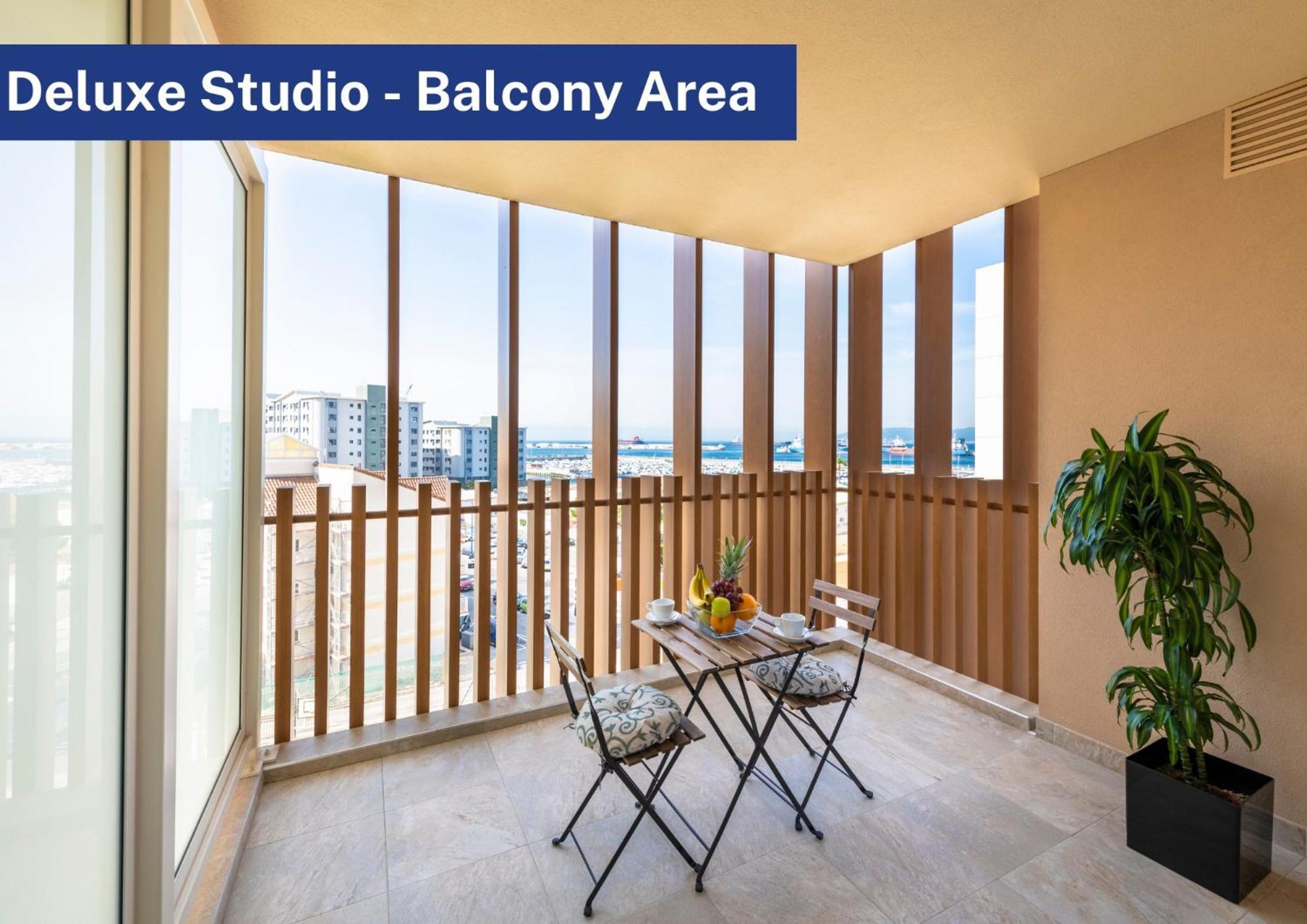 Bentley Holiday Apartments - West One Gibraltar Exterior foto